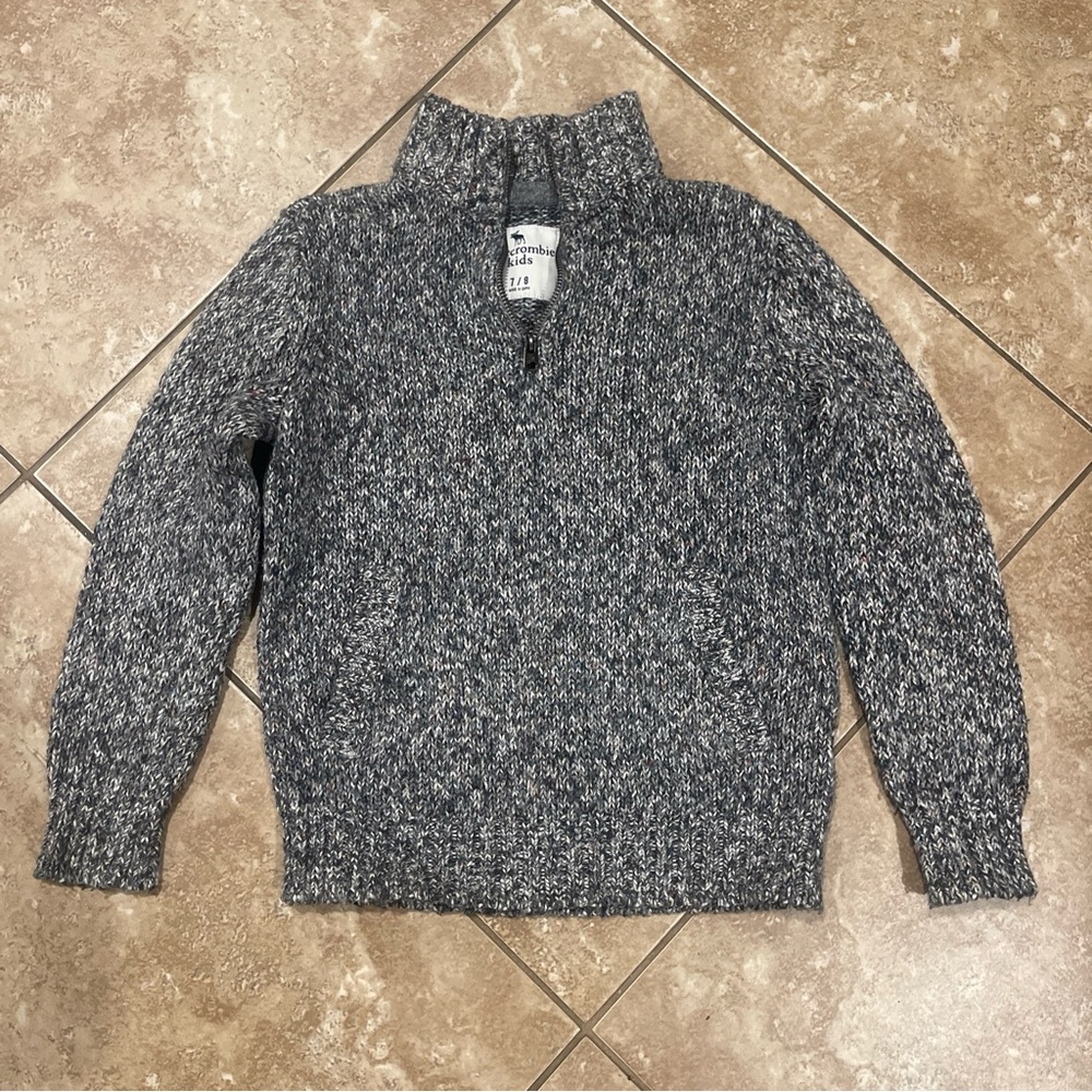 Abercrombie & Fetch Grey Boy’s High Neck Zip Up Sweater Size 7/8